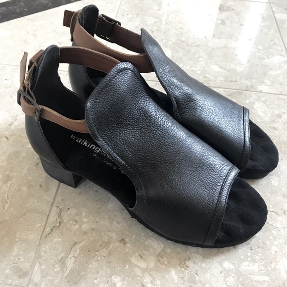 Shoes - Walking Cradles sandals